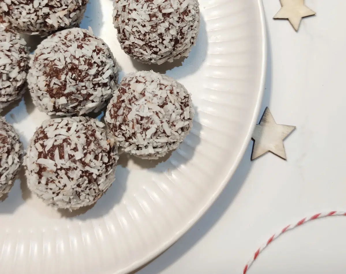 Vegane Schoko-Rumkugeln